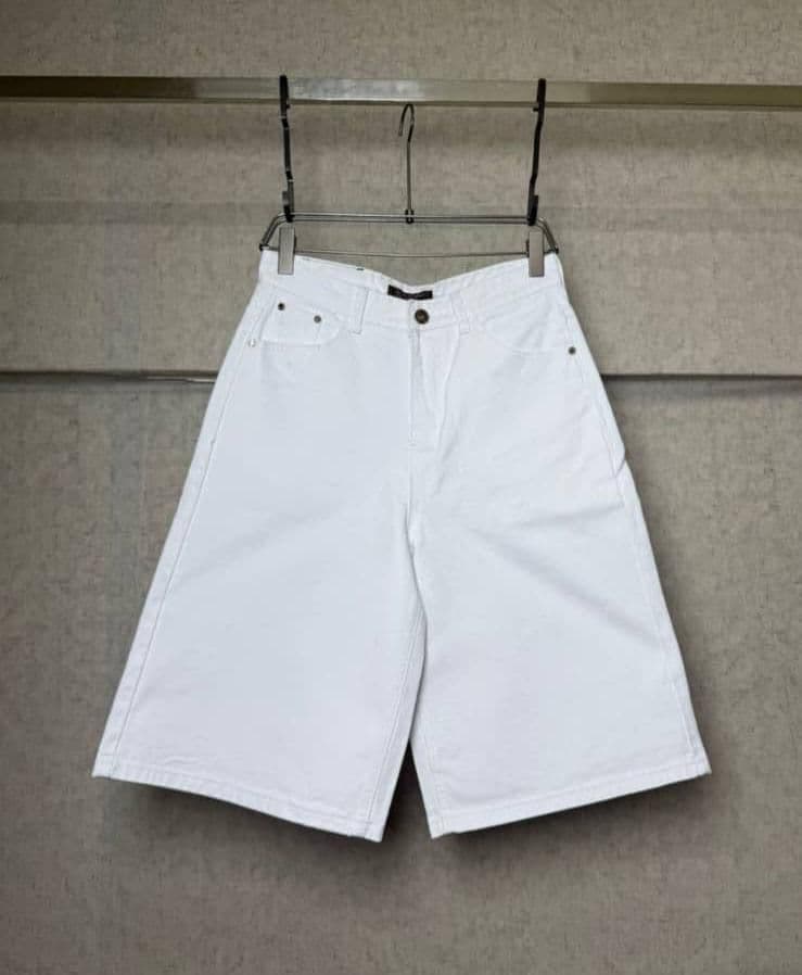 Élan White Denim Shorts